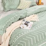 Smoofy Aztec Comforters Queen Size, Folkloric Art Pattern Boho Aztec Bohemian Bedding Sets with Soft Microfiber Fill Bedding, 1 Comforter 2 Pillowcases, Sage Green